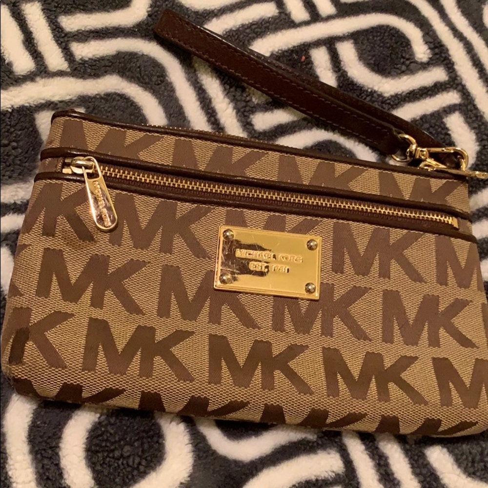 MICHAEL KORS WRISTLET